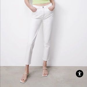 NWT Zara Slim fit high waisted white denim jeans